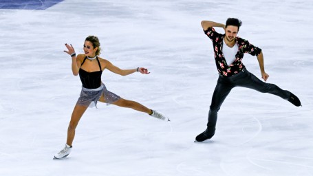 Базин объяснил, почему российские фигуристы не идут судиться с ISU в CAS