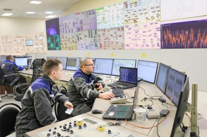 Первый энергоблок Курской АЭС-2 с новейшим реактором ВВЭР-ТОИ вышел на режим полной мощности Первый энергоблок Курской АЭС-2 с новейшим реактором ВВЭР-ТОИ вышел на режим полной мощности