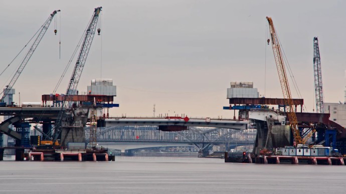 Большой Смоленский мост обрел крылья: переправа разведет их уже будущей весной