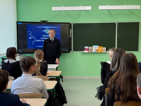 В Мордовии транспортные полицейские и общественники провели профилактические мероприятия с подростками