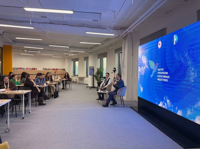 Министр культуры Якутии встретился со слушателями программы «Мастер управления»