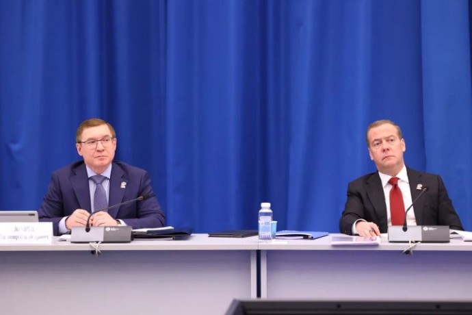 «Единая Россия» направит президенту Владимиру Путину доклад о реализации народной программы