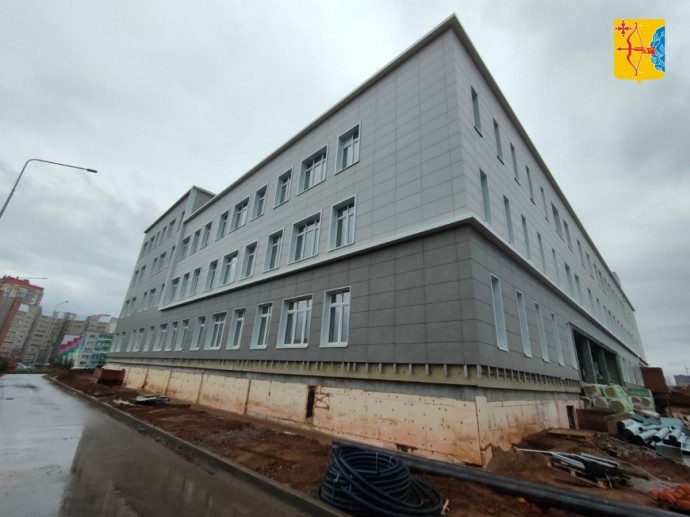 Строительство школы на проспекте Строителей выходит на финишную прямую