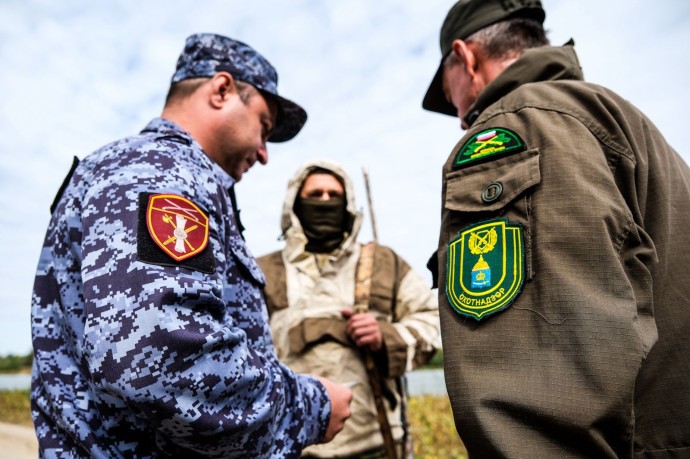 Под Астраханью туристы незаконно отстреливали шакалов и зайцев