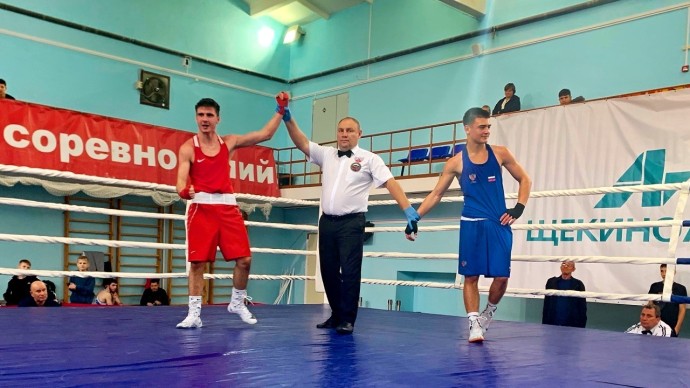 Туляки завоевали 48 медалей на турнире по боксу памяти Романа Жабарова Туляки завоевали 48 медалей на турнире по боксу памяти Романа Жабарова