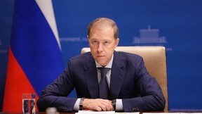 Денис Мантуров провёл совещание по реализации проектов института кураторства в Уральском федеральном округе