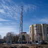В Астрахани стартовал монтаж стелы «Астрахань — город трудовой доблести»