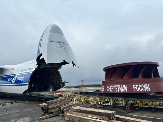 Новое рабочее колесо для гидроагрегата №2 доставили на Братскую ГЭС
