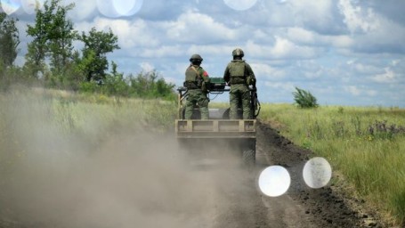 Саперы "Днепра" проводят разминирование в Запорожской области