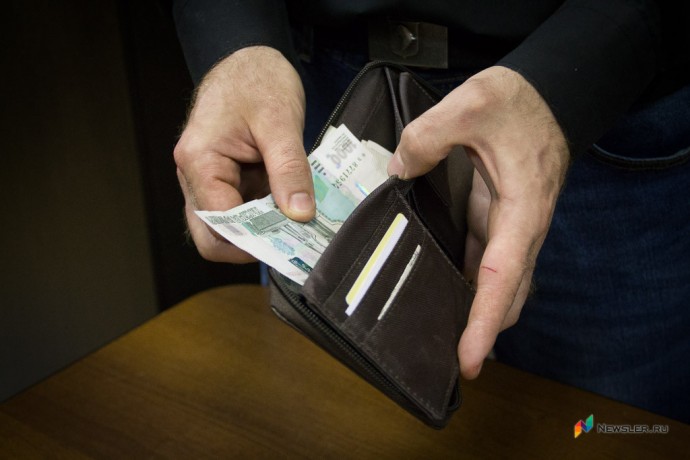 Прокуратура Кировской области помогла многодетной семье снять арест с машины и погасить долги