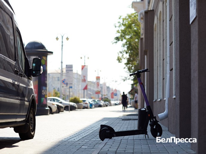 Жители Белгорода попросили навести порядок с самокатами на улицах