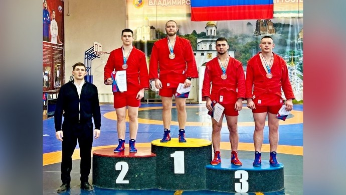 Тульские самбисты завоевали две медали на Всероссийских соревнованиях