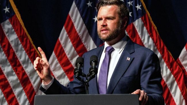 Вэнс: «Я проведу шоу моего друга Кирка в память о нем»