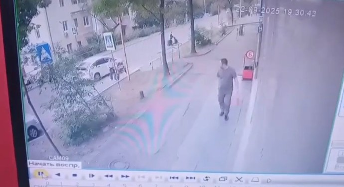 Во Владивостоке подросток на мопеде сбил девочку – очевидцы прошли мимо Во Владивостоке подросток на мопеде сбил девочку – очевидцы прошли мимо