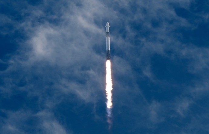 Корабль Crew Dragon с космонавтом "Роскосмоса" на борту пристыковался к МКС