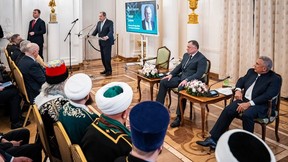 Марат Хуснуллин принял участие во встрече Группы стратегического видения «Россия – Исламский мир» с послами государств – членов ОИС Марат Хуснуллин принял участие во встрече Группы стратегического видения «Россия – Исламский мир» с послами государств – членов ОИС
