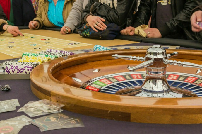 Законопроект о маркировке рекламы казино рассмотрят в первом чтении Законопроект о маркировке рекламы казино рассмотрят в первом чтении