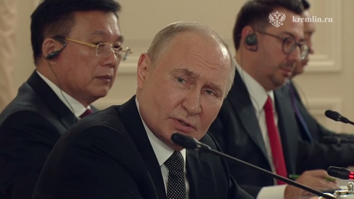 Владимир Путин: Россия не видит угрозы в перевооружении НАТО