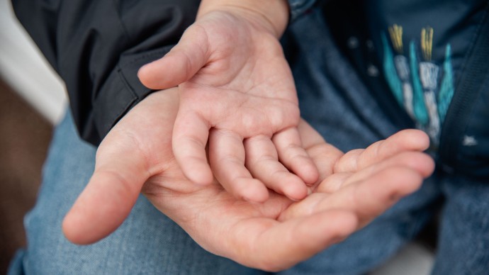 Ученый рассказал, почему левши чаще становятся гениями Ученый рассказал, почему левши чаще становятся гениями