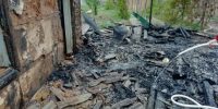 В Астрахани снова горело заброшенное общежитие на Пороховой