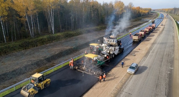 В России по итогам 2025 года будет построено и отремонтировано 28 000 километров дорог