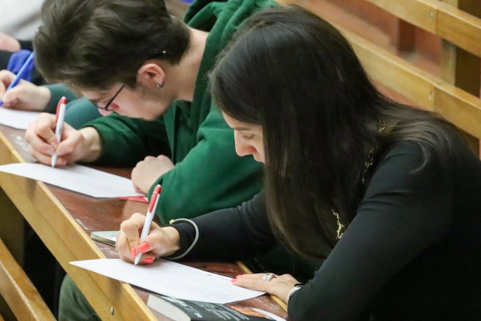 В школах РФ начали проводить социально-психологическое тестирование детей В школах РФ начали проводить социально-психологическое тестирование детей