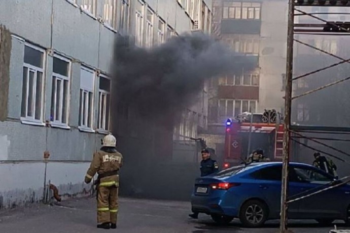 В Пензе полыхает здание администрации Ленинского района