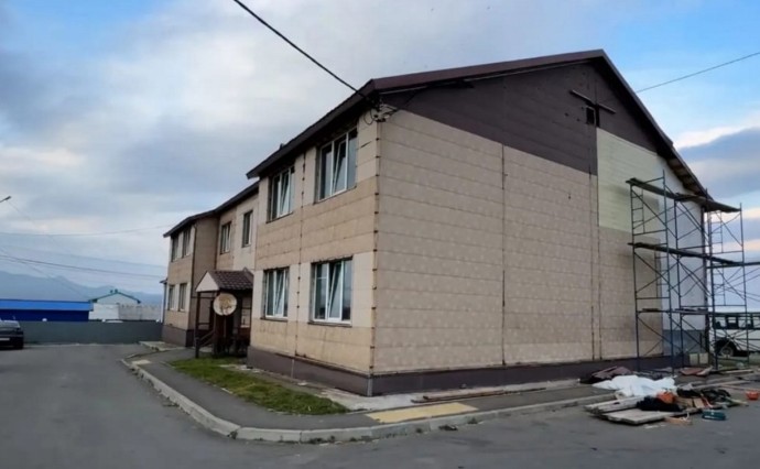 Губернатор поручил оказать помощь жителям Южно-Курильского района в восстановлении жилья после циклона