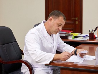 Гладков: «Главврач Белгородской областной больницы подписал контракт с Минобороны»