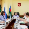 В Ханты-Мансийском автономном округе - Югре заместитель Председателя Следственного комитета Российской Федерации Елена Евгеньевна Леоненко провела совещание с руководителями следственных управлений Уральского...