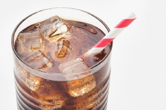 Борьба с детским ожирением начинается с запрета на газировку Борьба с детским ожирением начинается с запрета на газировку