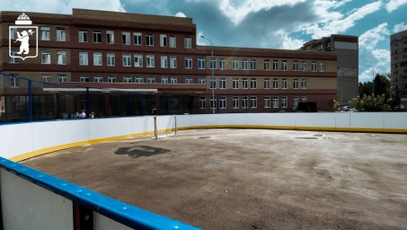 В новой школе с бассейном в Ярославле завершают чистовую отделку