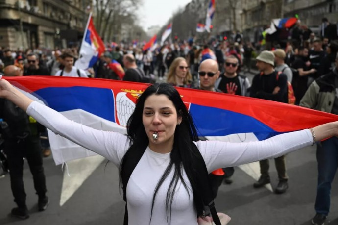 В Сербии протестующие не хотят диалога с властями