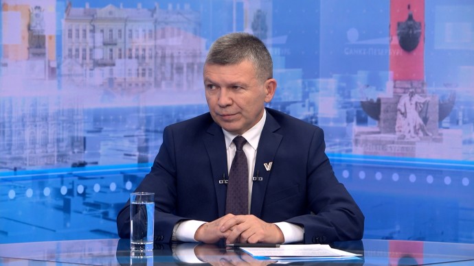 Игорь Потапенко рассказал, сколько детей мигрантов поступило в школы Петербурга