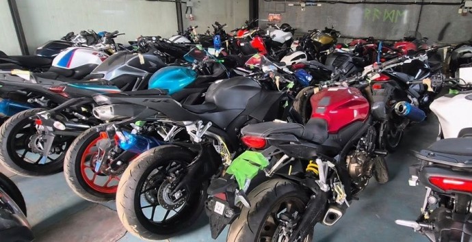 Мотоциклы не добрались до продажи во Владивостоке. Из-за «серости»