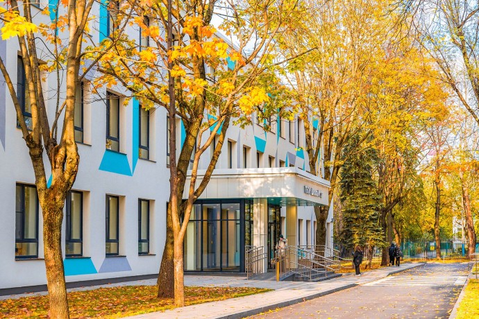 Собянин сообщил о планах строительства и реконструкции около 120 школьных зданий