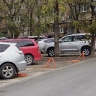 Во Владивостоке автомобилисты «захватили» парковку у жилого дома