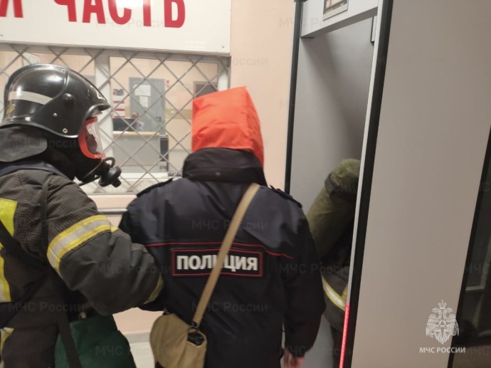 Ефремовские спасатели провели учения в здании полиции