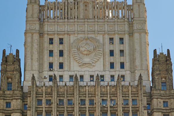 Киев любым способом пытается сорвать объявленной Путиным перемирие в мае — МИД России