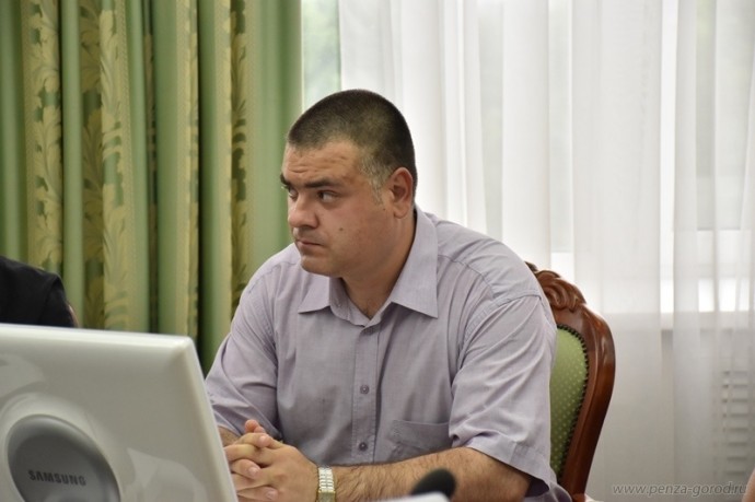 Не забудьте поздравить! День рождения у главы Железнодорожного района Андрея Шулькина