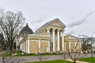 Москвичей пригласили на необычную выставку о плесени в столичный биокластер