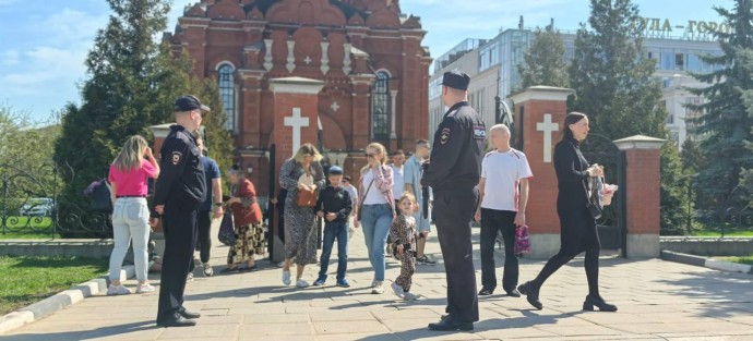 Тульская полиция охраняла общественный порядок и безопасность во время Пасхи