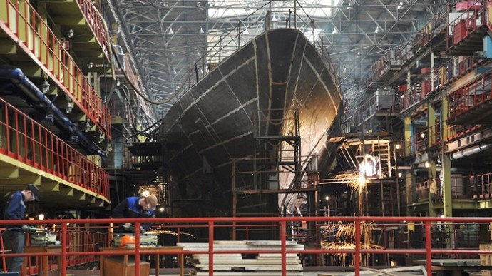 Правительство России дополнительно выделило 9 млрд рублей на развитие морских и речных перевозок Правительство России дополнительно выделило 9 млрд рублей на развитие морских и речных перевозок