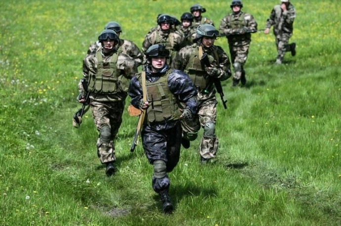 Доплату к пенсии получат больше военных