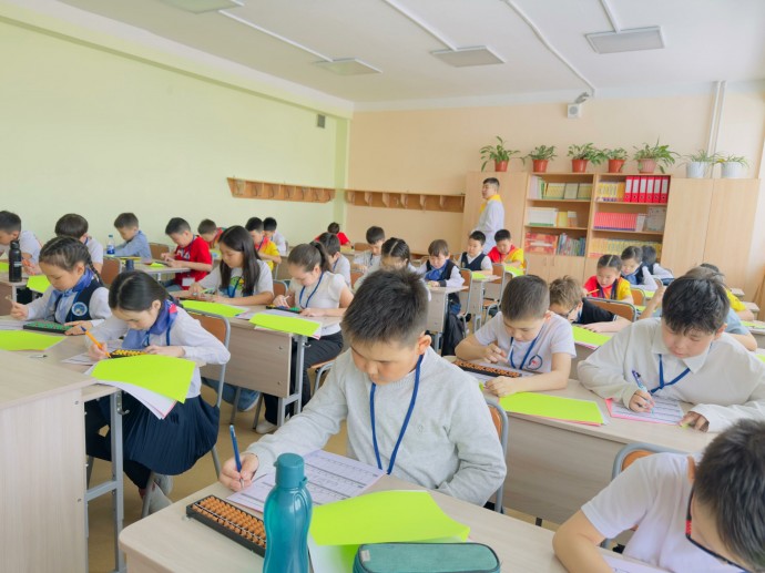 Более 100 участников собрала республиканская олимпиада по ментальной арифметике в Якутии
