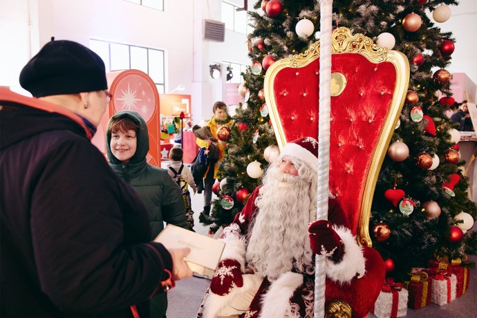 Благотворительный фестиваль «Город неравнодушных» проходит на Болотной площади