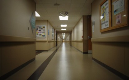 Сахалинец отдал за "восстановление" медицинской карты почти 300 тысяч рублей