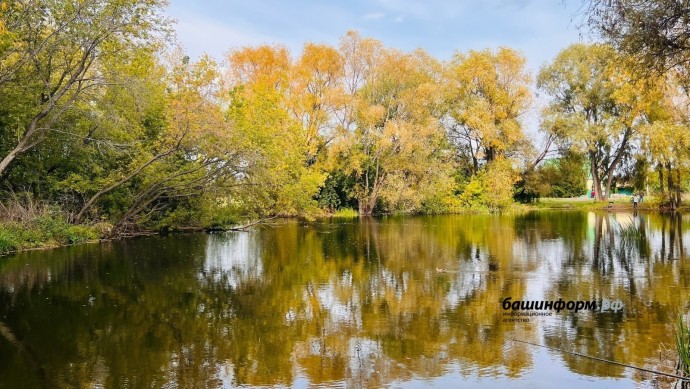 В Башкирии перевернулась лодка с людьми В Башкирии перевернулась лодка с людьми