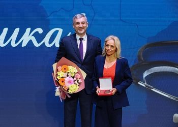 В Амурской области наградили около 300 медиков в преддверии профессионального праздника