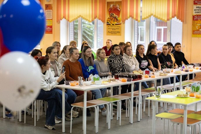 Родители Владивостока поставили «пятерку» школьным обедам Родители Владивостока поставили «пятерку» школьным обедам